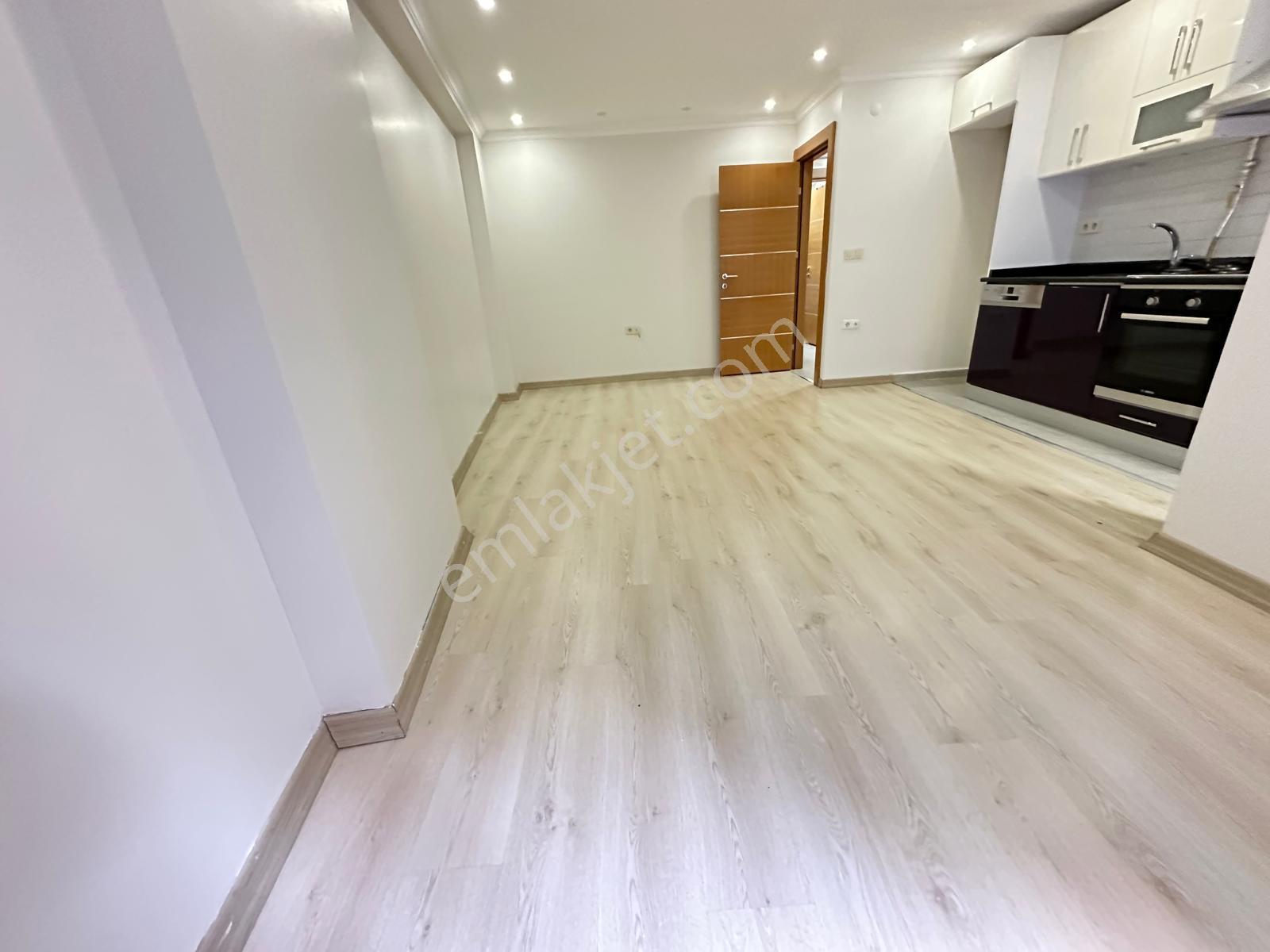 Çeliktepe'de, Metroya 2dk, 2+1, Cadde Üzeri Kiralık Daire,artum - Görsel 2