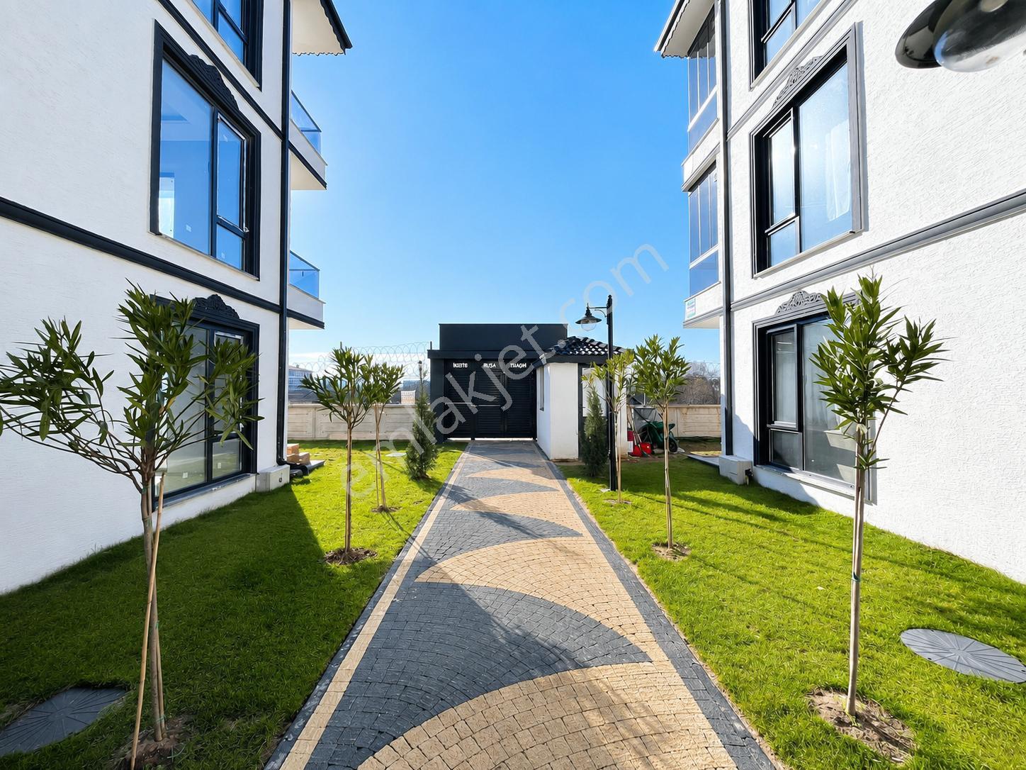 Modern Mimari-lüks Ve Konforlu-havuzlu- Özel Site İçi Daireler!! - Görsel 7