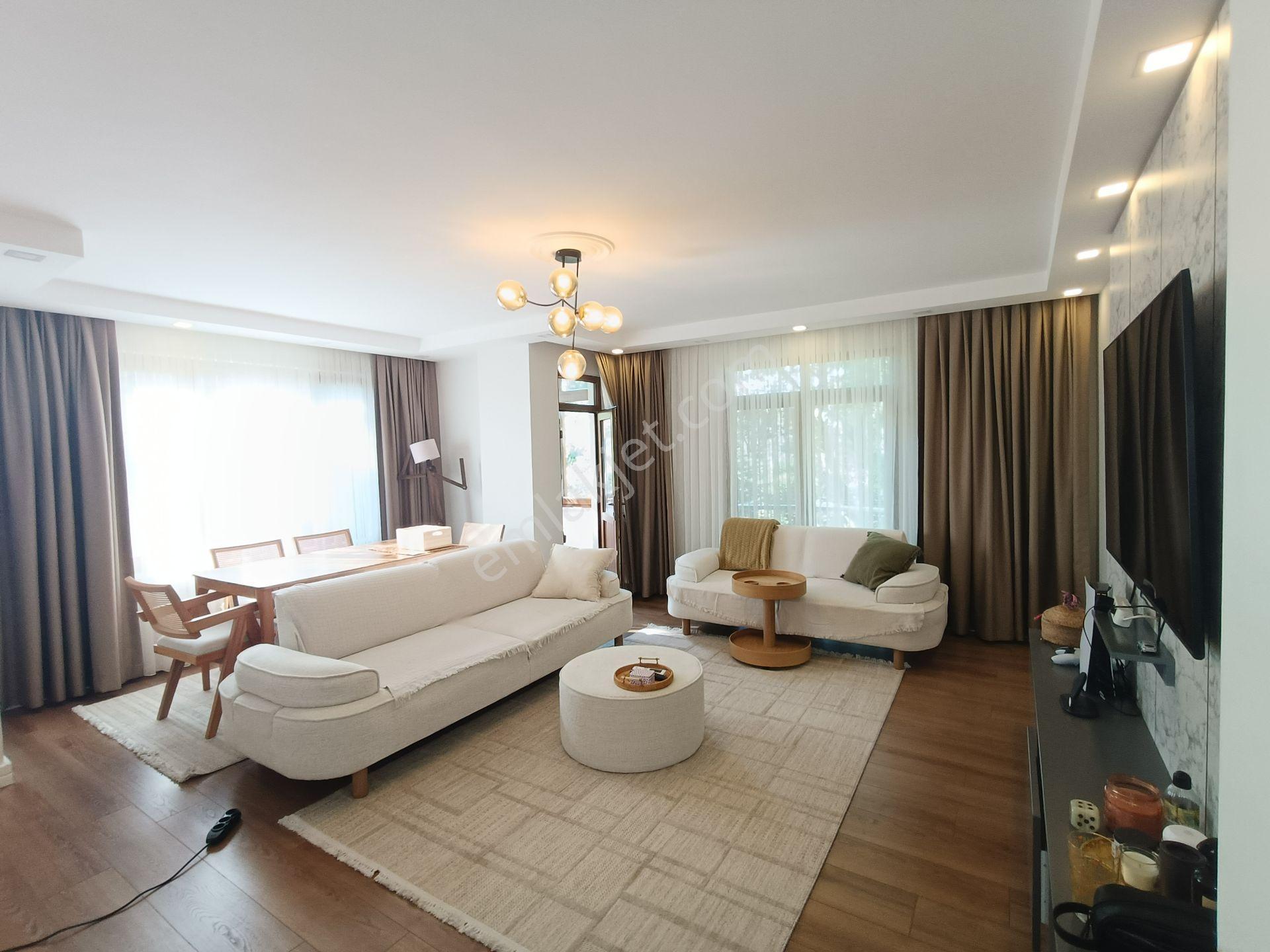 Ataşehir Başak Sitesi | Metrolara Yakın | Komple Tadilatlı | Satılık Boş Daire
