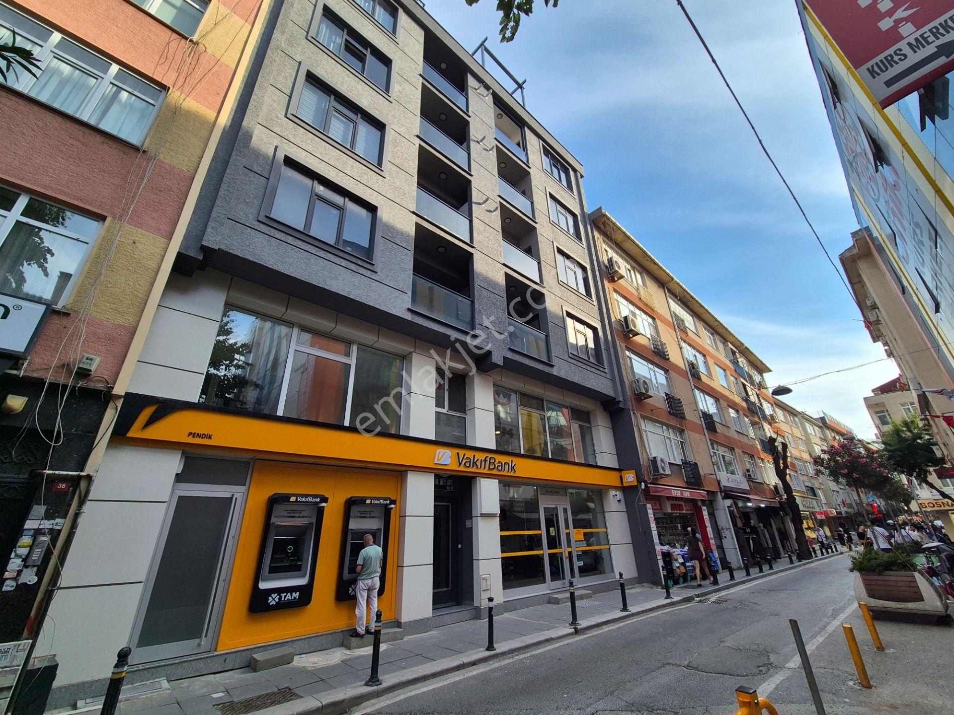Pendik Çarşı İçi Marmaraya Yakın 4+1 200 M2 Lüks Kiralık Ofis - Görsel 3