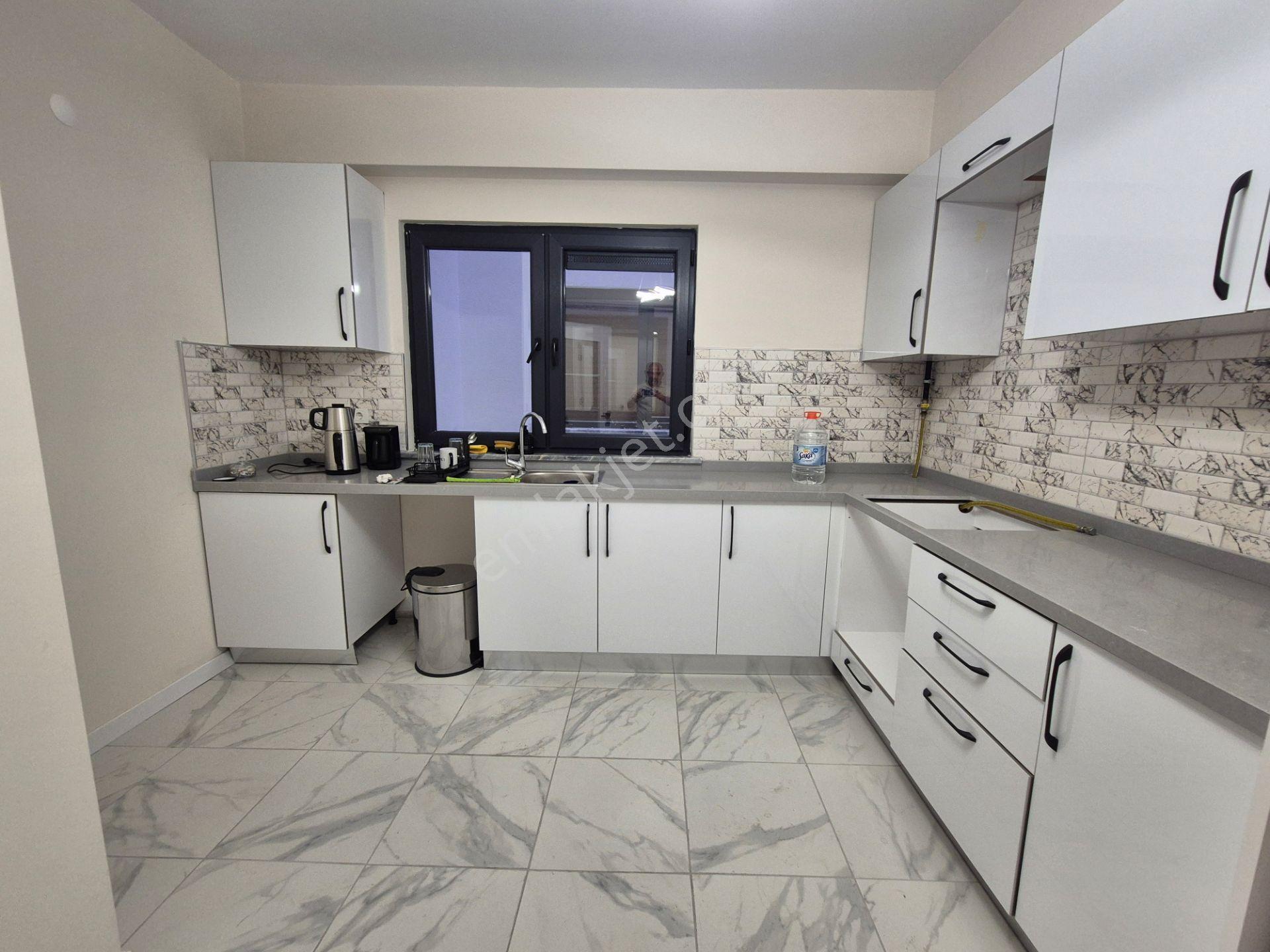 Pendik Çarşı İçi Marmaraya Yakın 4+1 200 M2 Lüks Kiralık Ofis - Görsel 12