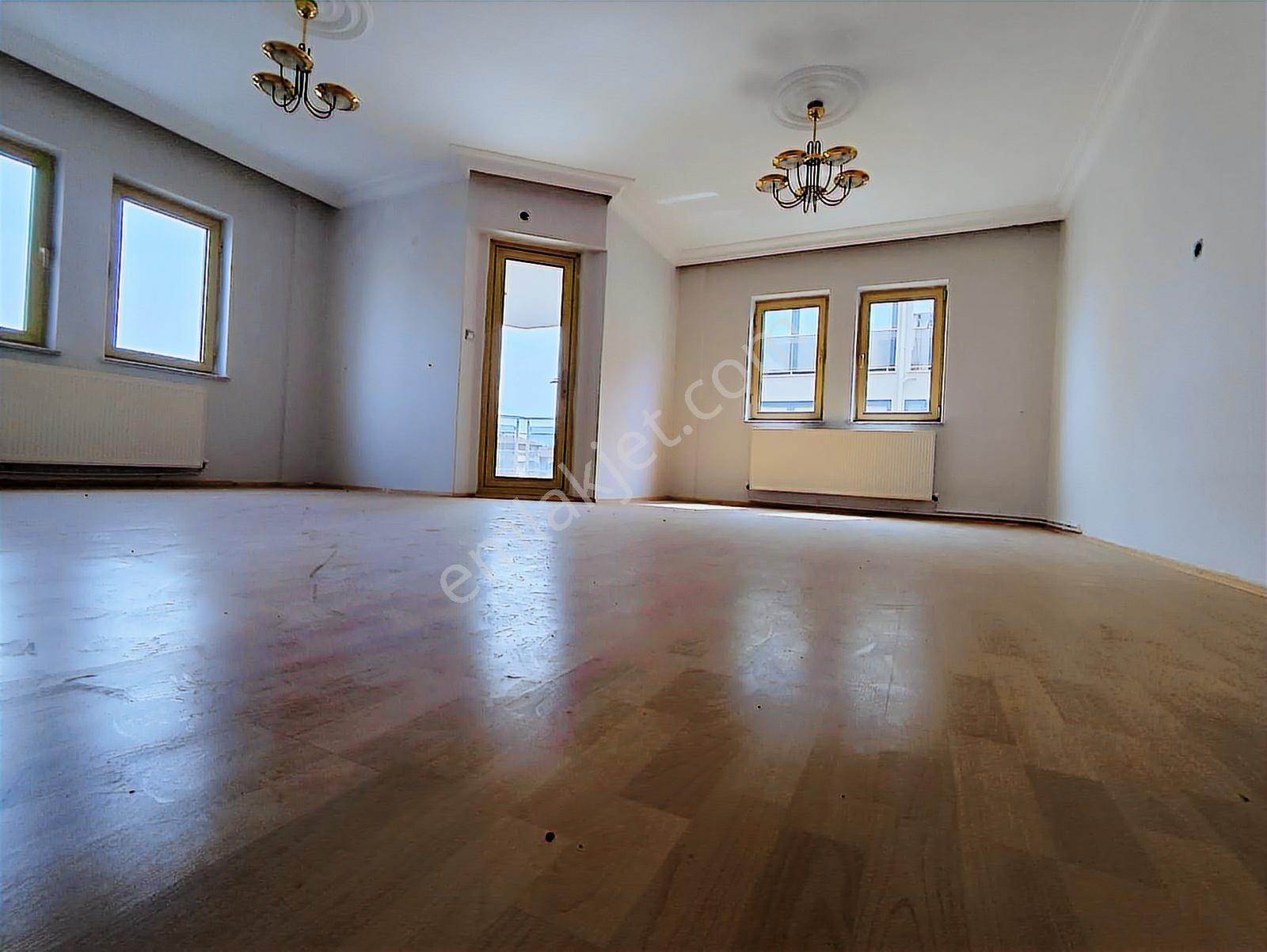 Lobby Fortisten Forum Çamlık Yanında 180 M2 Satılık 3+1 Daire