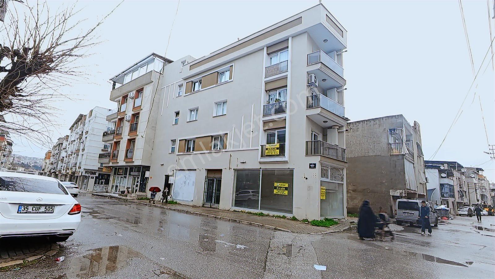 Göksu Mah. İnkılap İzban Yakını 80 M2 Cadde Üstü Satılık İşyeri