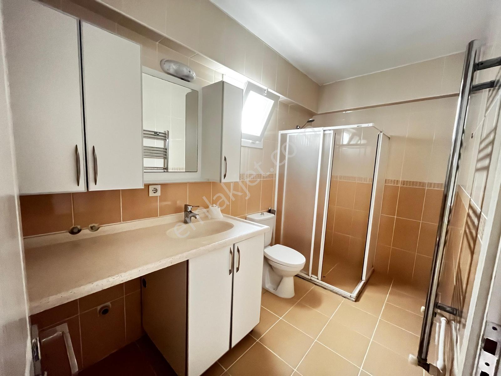 Şirinyerin Merkezi Güven Mahallesinde 3+1 Kiralık Daire - Görsel 10