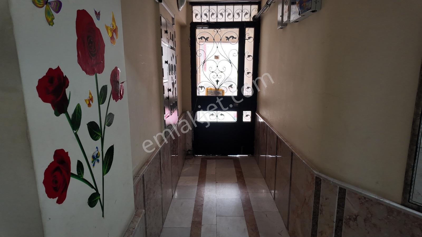 Şirinyerin Merkezi Güven Mahallesinde 3+1 Kiralık Daire - Görsel 35