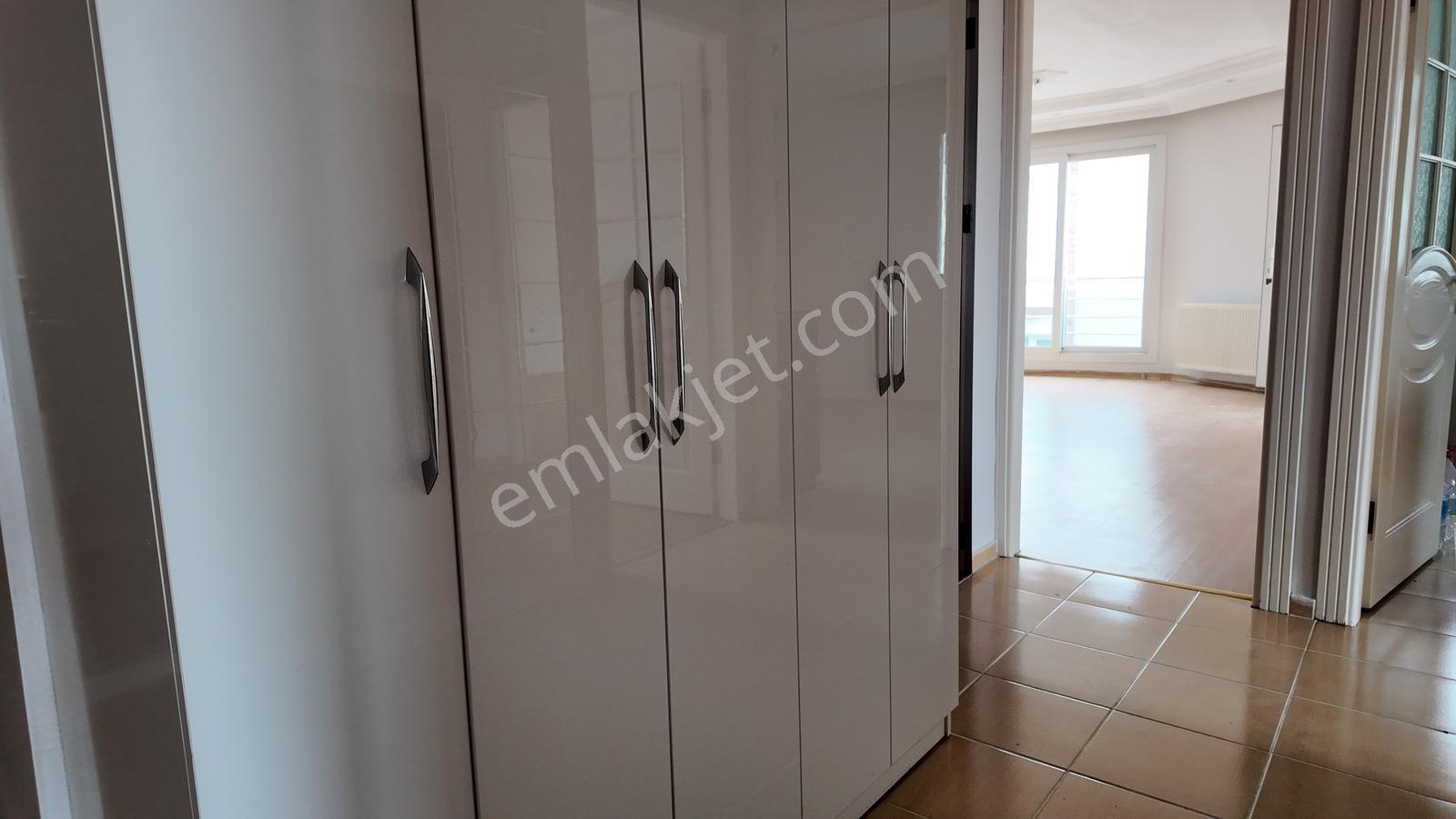 Şirinyerin Merkezi Güven Mahallesinde 3+1 Kiralık Daire - Görsel 23