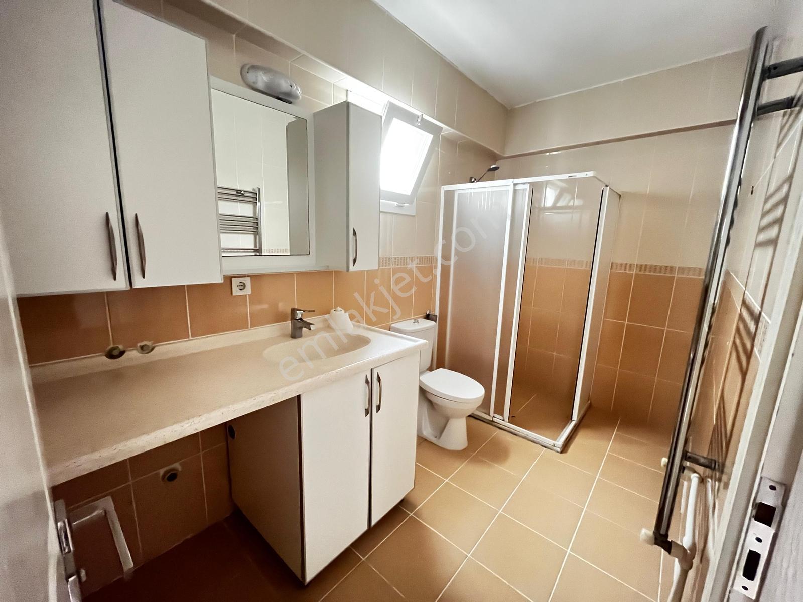Şirinyerin Merkezi Güven Mahallesinde 3+1 Kiralık Daire - Görsel 31
