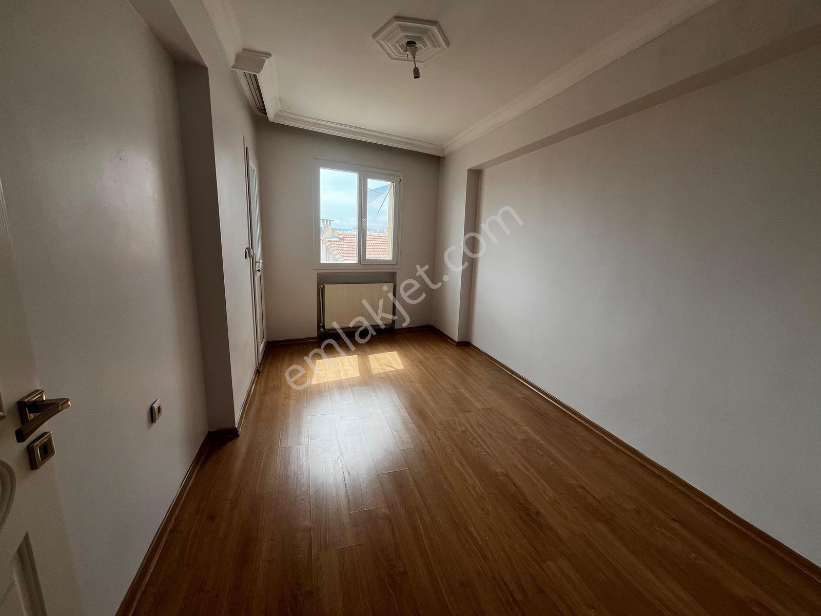Şirinyerin Merkezi Güven Mahallesinde 3+1 Kiralık Daire - Görsel 7