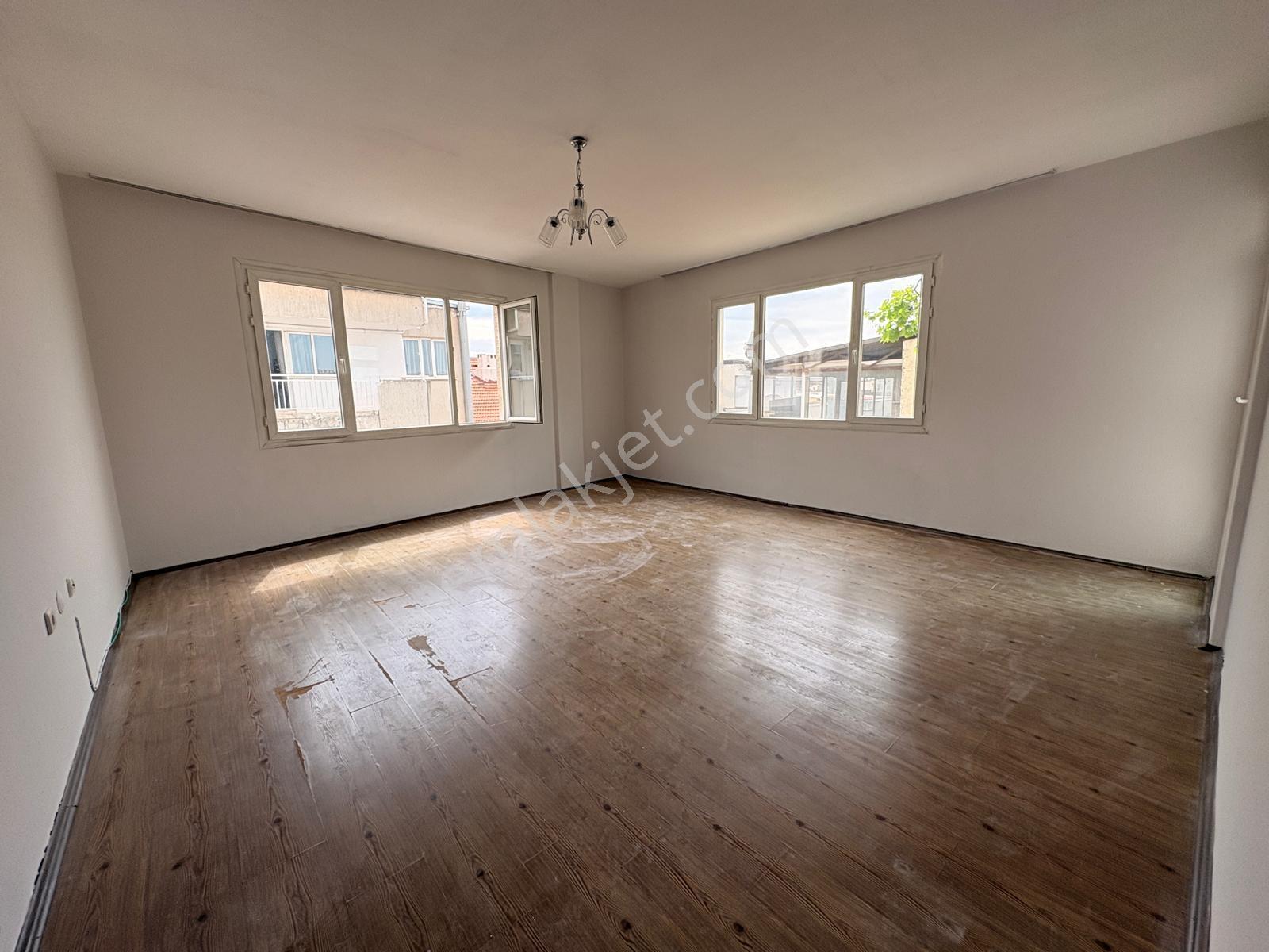 Şehir Manzaralı Forbes Sevgi Yolu Üzeri 2+1 Geniş Kiralık Daire - Görsel 8