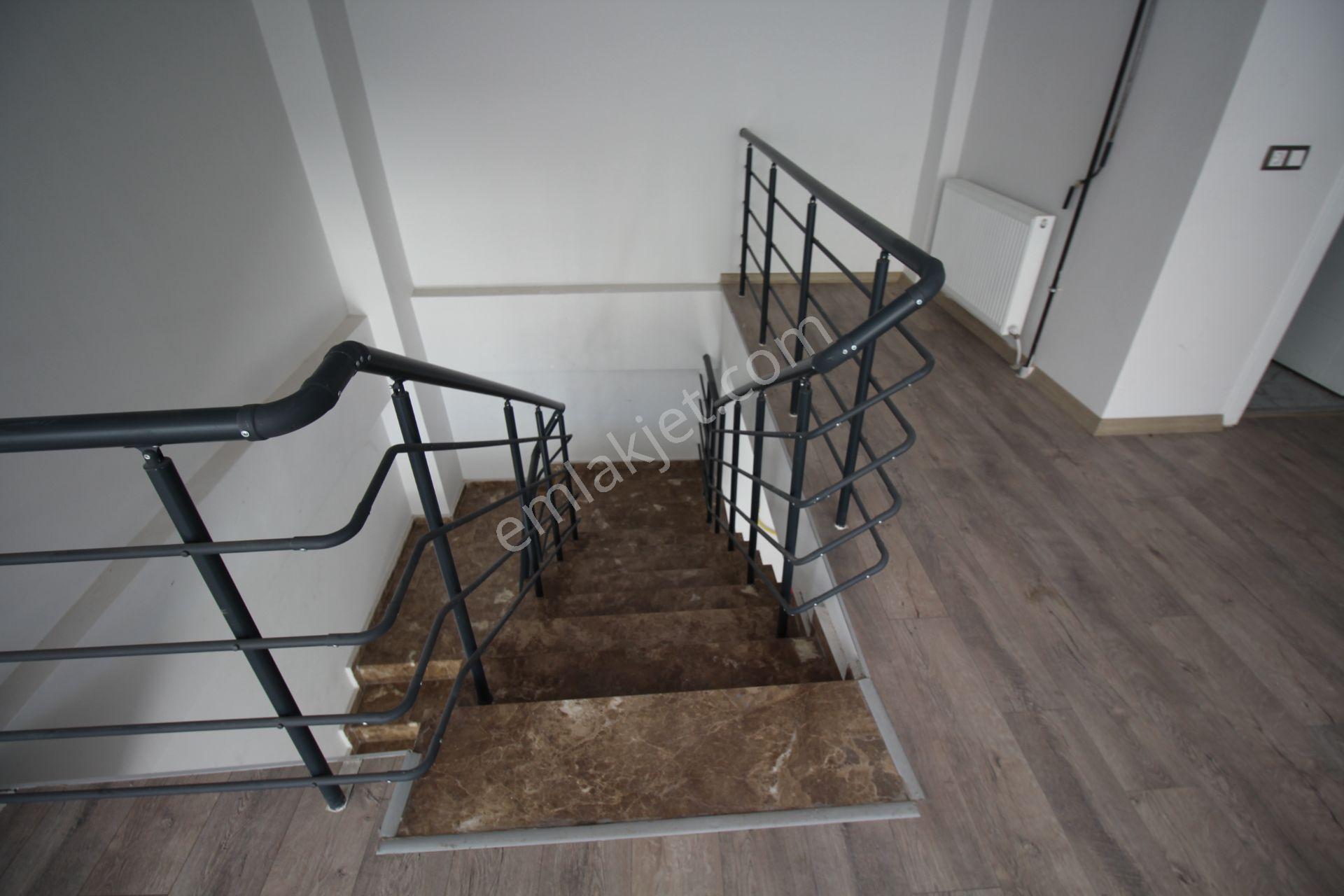 Aksaray Hamidiye Mahallesinde Kiralık 350 M Dükkan - Görsel 22