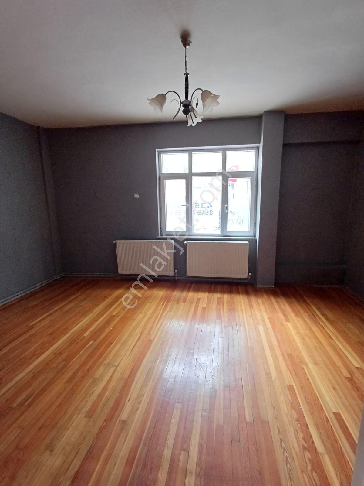 Rekoor Emlaktan Modern Pazarı Yakının 2+1 Satılık Daire - Görsel 4