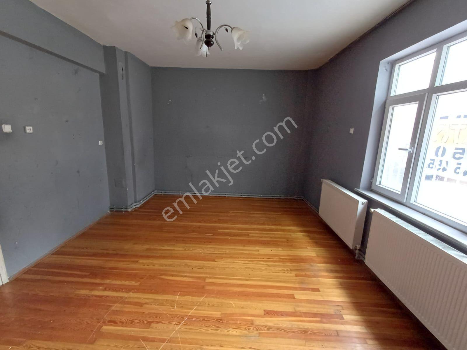 Rekoor Emlaktan Modern Pazarı Yakının 2+1 Satılık Daire - Görsel 3