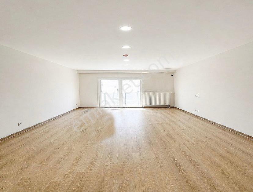 Sıfır Sitede Yüksek Kira Garantili 1+1 85m2 Balkonlu Satılık ! - Görsel 12
