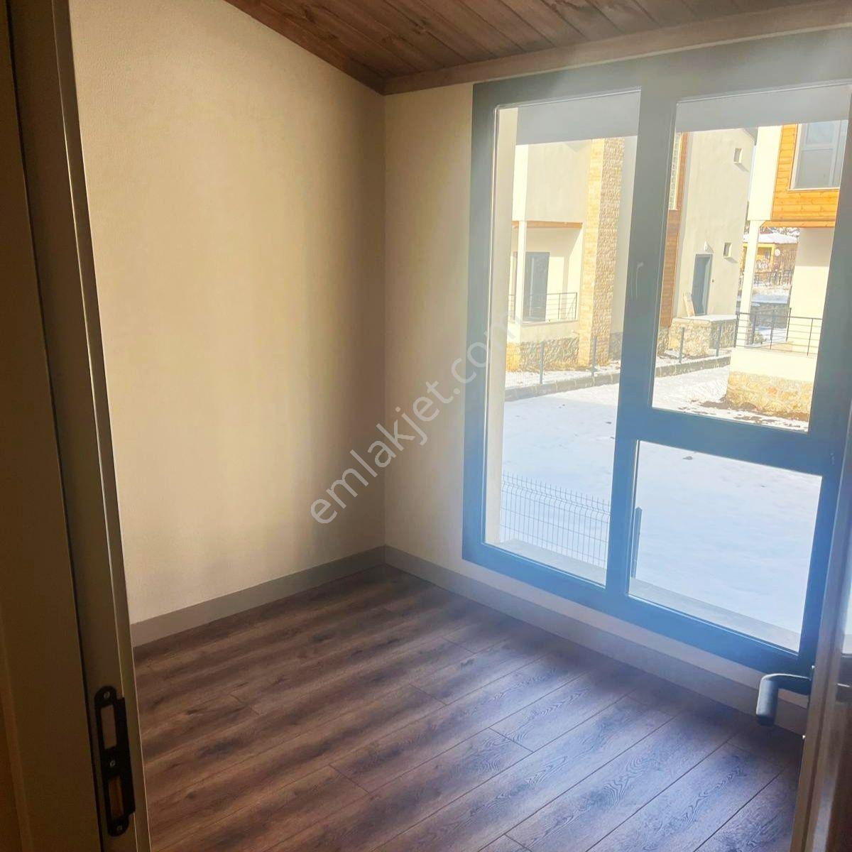 Kar Emlaktan Fındıklı Yaylasına Site İçerisinde 3+1 Satılık Dubleks Villa - Görsel 12
