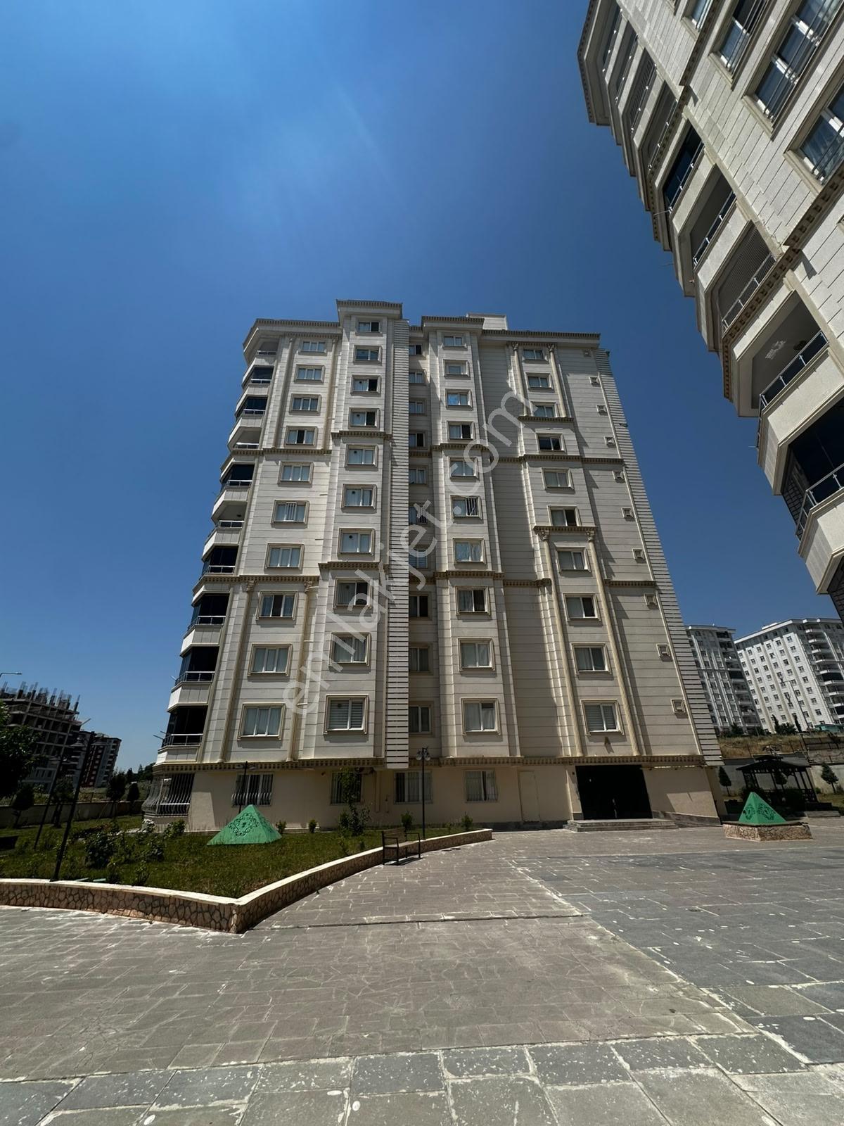 Cadde Maşuk Gürkan Yapı Sitesinde Satılık Ferah 3+1 Daire - Görsel 9