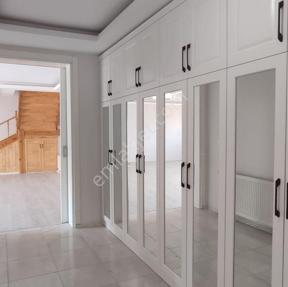 Kar Emlaktan Zafer Mah. 320m2 5+1 Satılık Dubleks Daire - Görsel 28