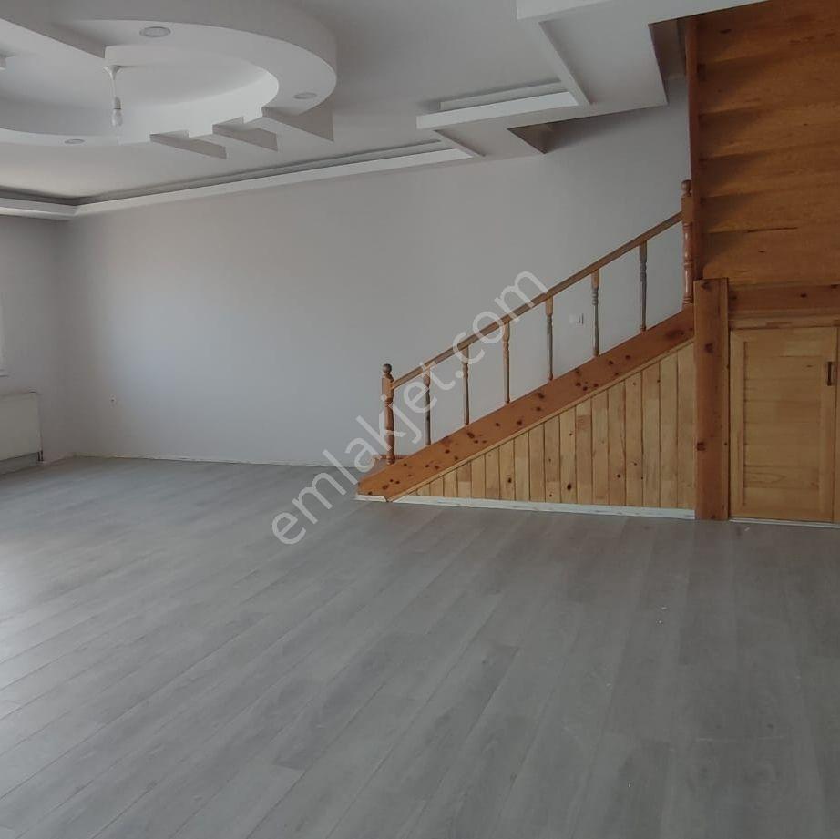 Kar Emlaktan Zafer Mah. 320m2 5+1 Satılık Dubleks Daire - Görsel 6