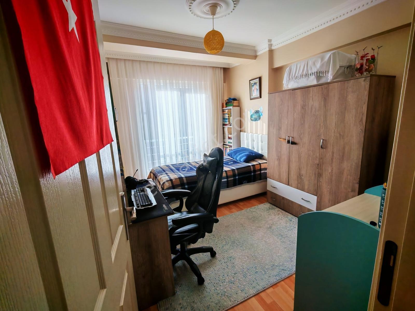 Global'den Metrobüse Yakın 2+1 Ara Kat Daire - Görsel 8