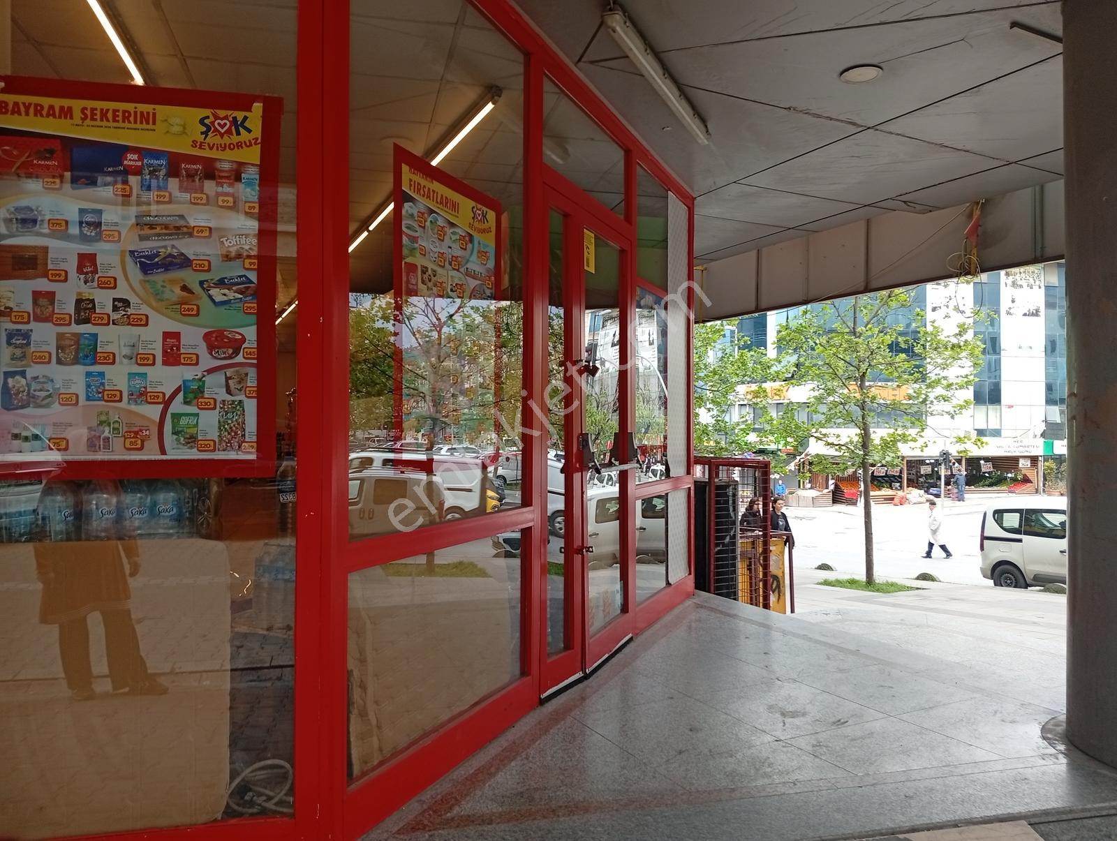 Global'den Merkezi Yerde Kurumsal Kiracılı Satılık - Görsel 5
