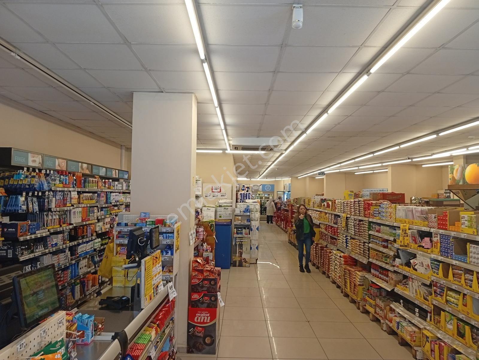 Global'den Merkezi Yerde Kurumsal Kiracılı Satılık - Görsel 14