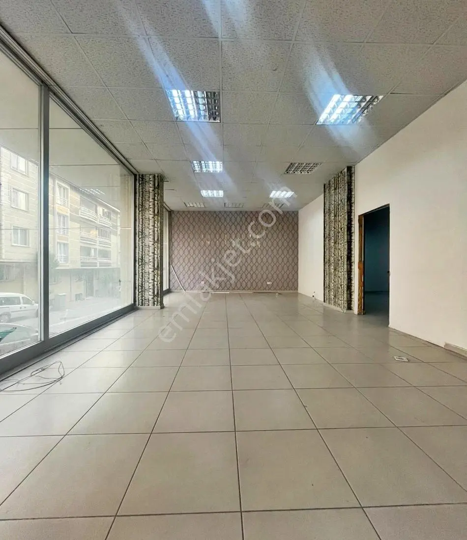 Global'den Cadde Üzeri Köşe Başı Kiralık Dükkan - Görsel 2