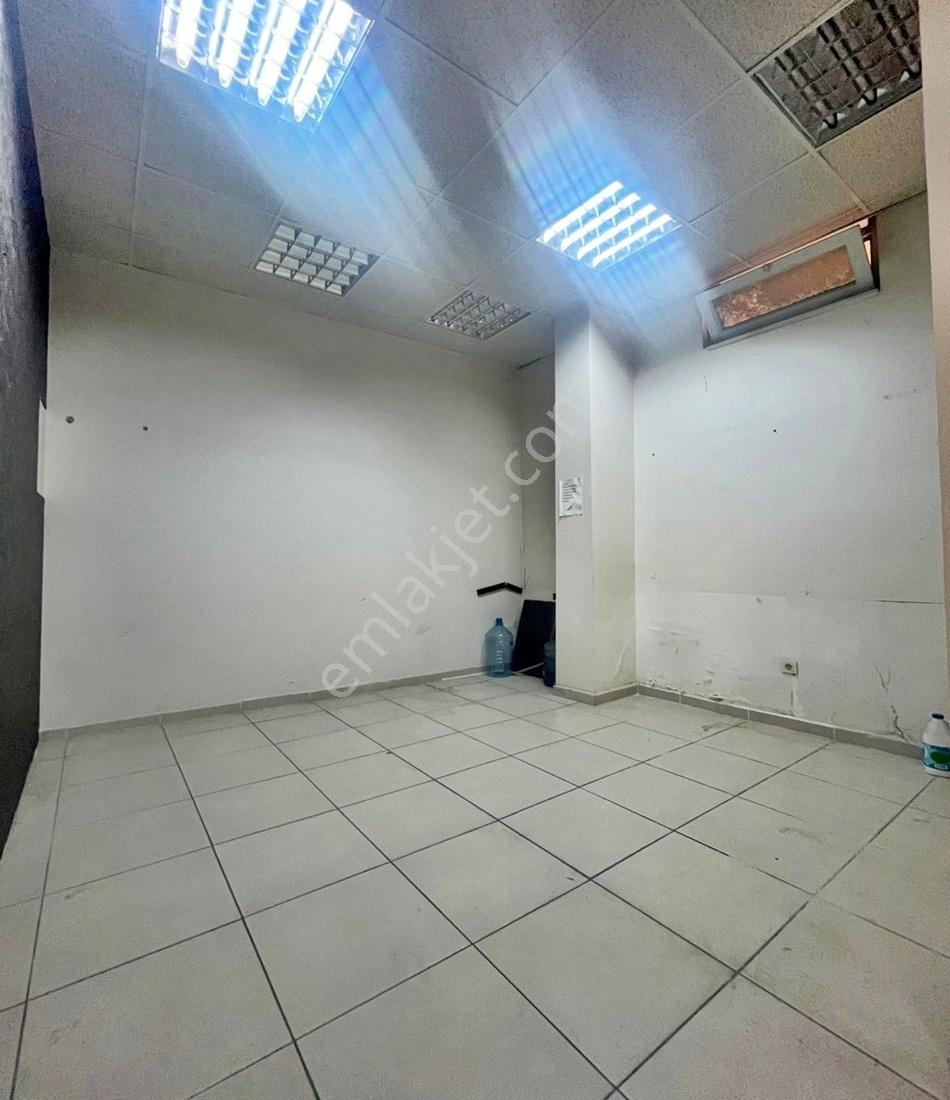 Global'den Cadde Üzeri Köşe Başı Kiralık Dükkan - Görsel 11