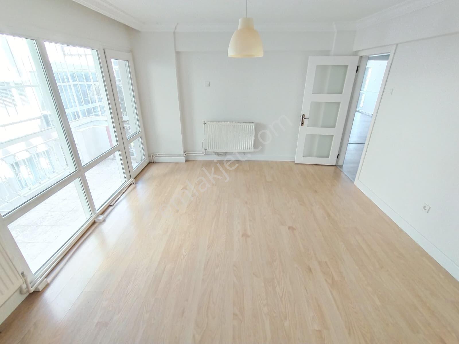 Karşıyaka Bahriye Üçok'ta Bakımlı Arakat 3+1 Kiralık Daire - Görsel 21