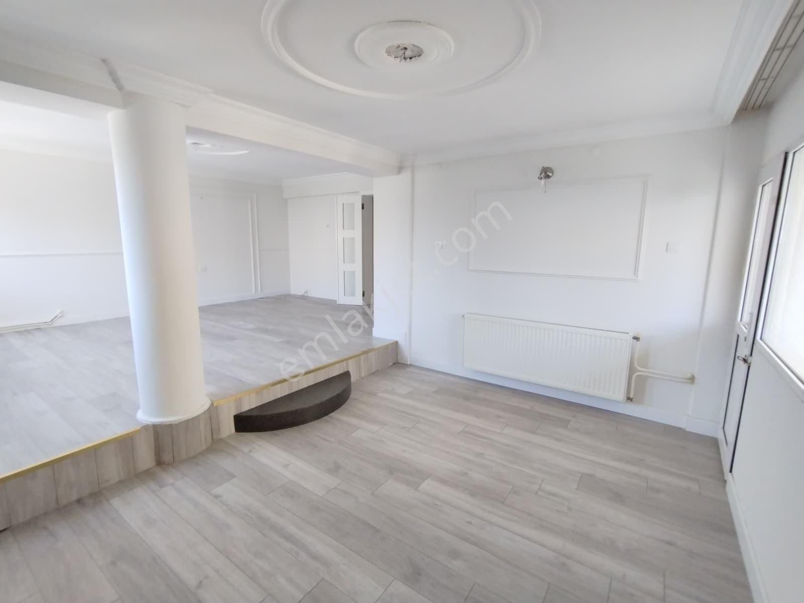 Karşıyaka Bahriye Üçok'ta Bakımlı Arakat 3+1 Kiralık Daire - Görsel 9