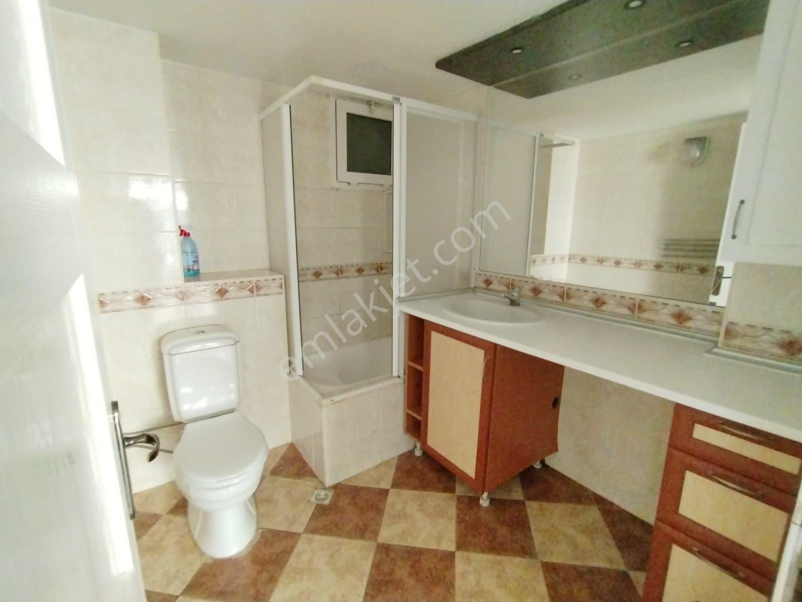 Karşıyaka Bahriye Üçok'ta Bakımlı Arakat 3+1 Kiralık Daire - Görsel 6