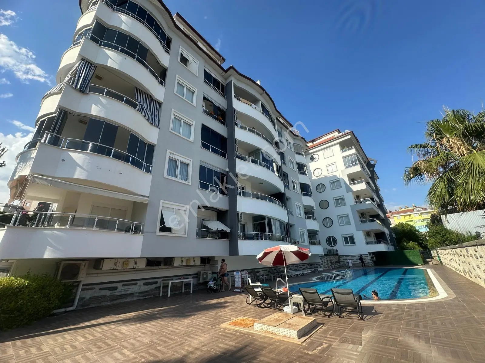 Alanya Cikcilli Mah.full Aktiviteli Eşyalı Kiralık 1+1 Daire