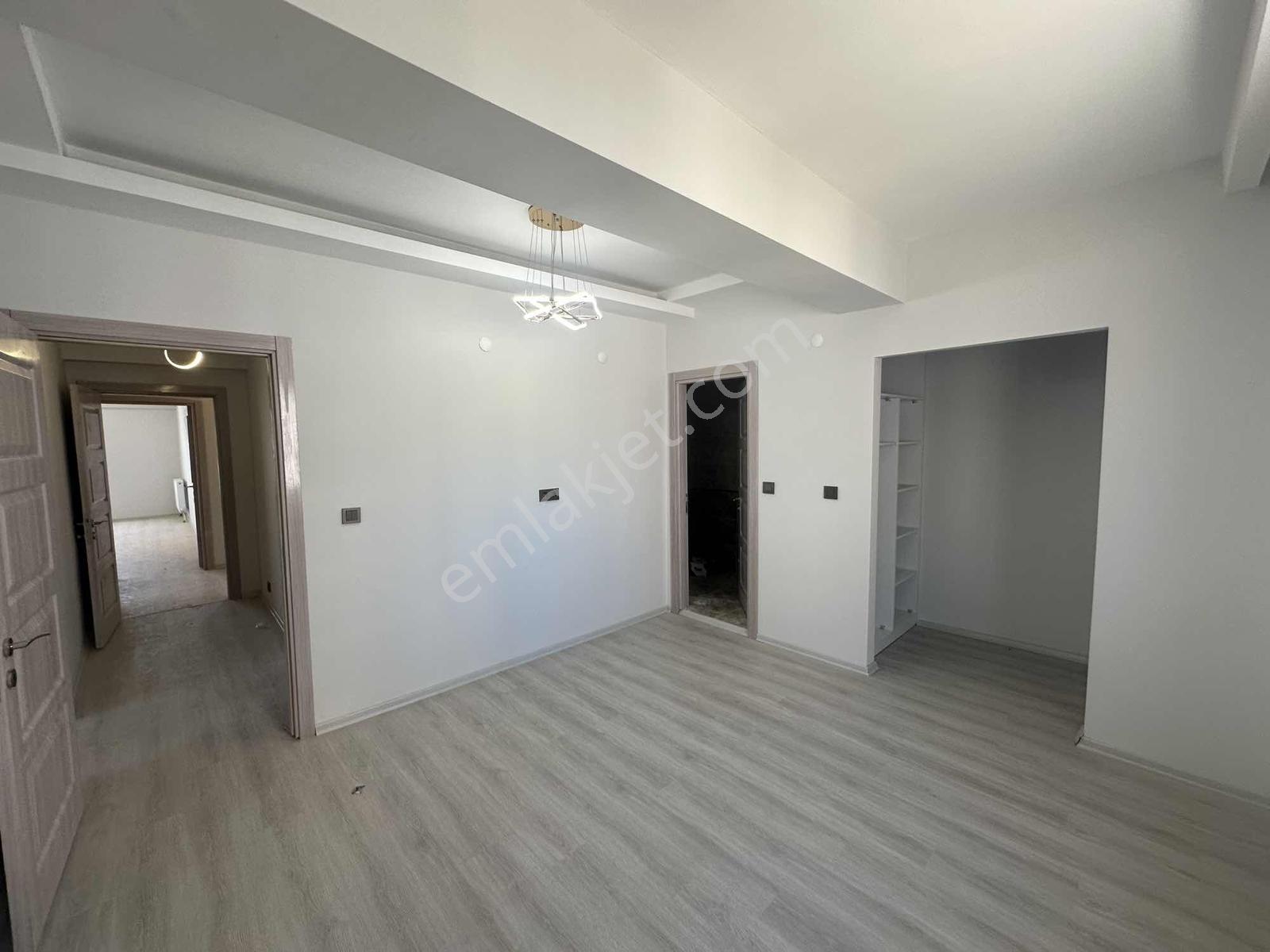 Karahan Eml'tan Fatıh Mah'de 4+1 Ultra Lüks Yapılı Sıfır Kıralık - Görsel 21