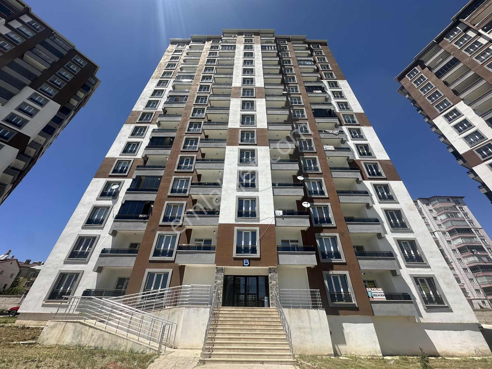 Karahan Eml'tan Fatıh Mah'de 4+1 Ultra Lüks Yapılı Sıfır Kıralık - Görsel 2