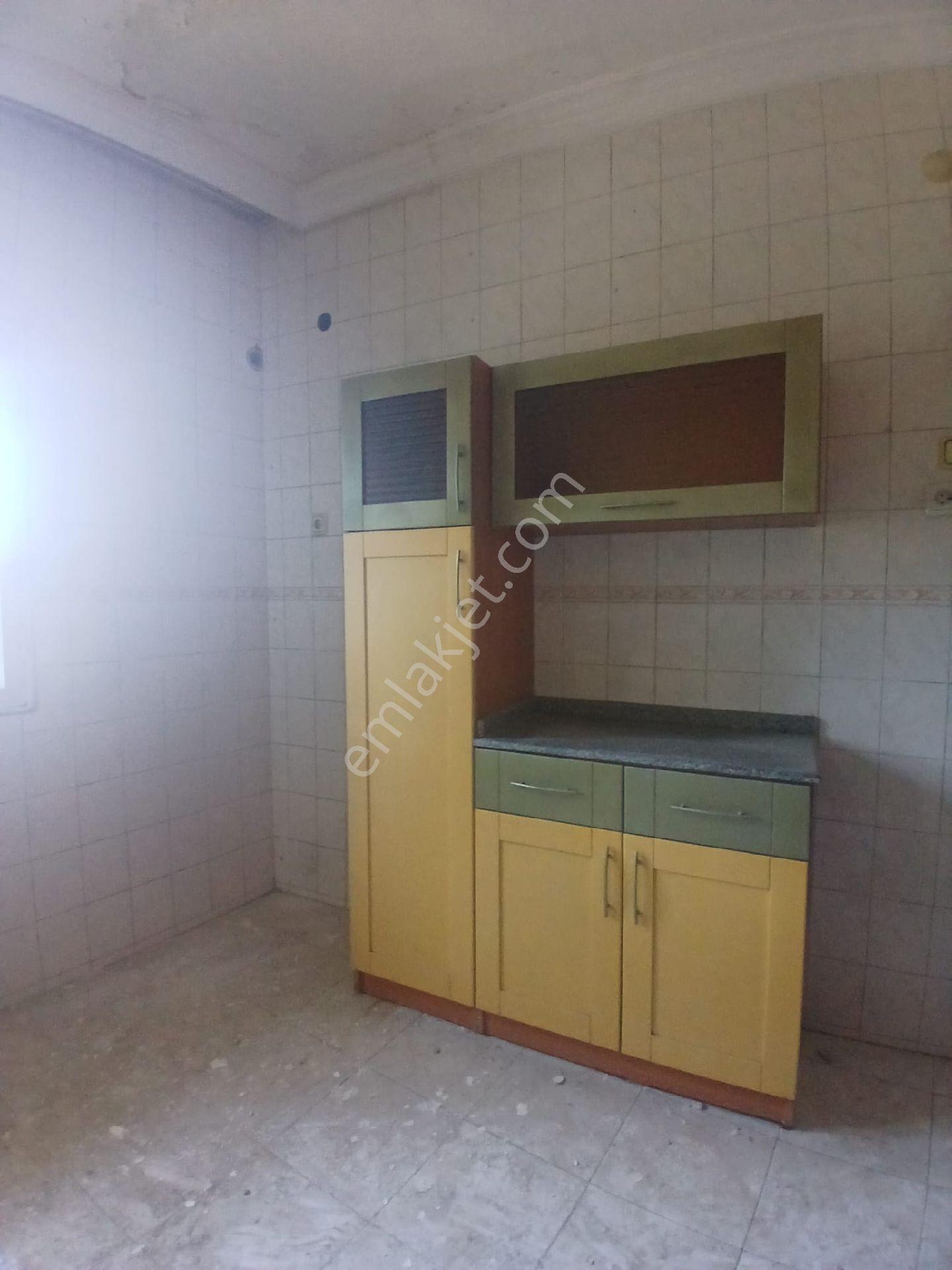 Karabağlar Acıl Satılık Cennetoğlu Mah Müstakıl Kargir Ev Satılık - Görsel 9
