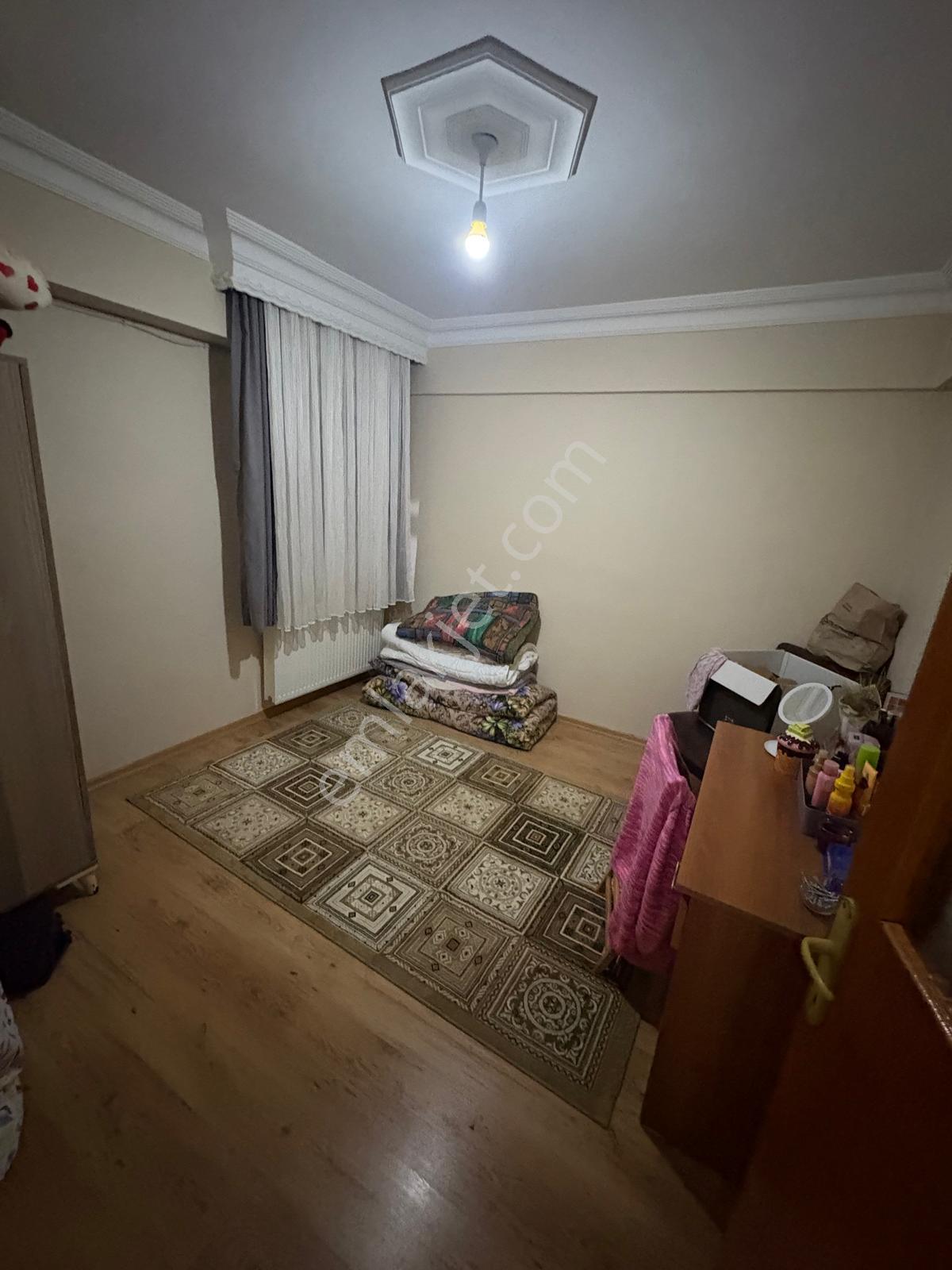 Esenler Ninehatun Mahallesinde /2+1/90m2/3. Kat/ Satılık Daire - Görsel 14