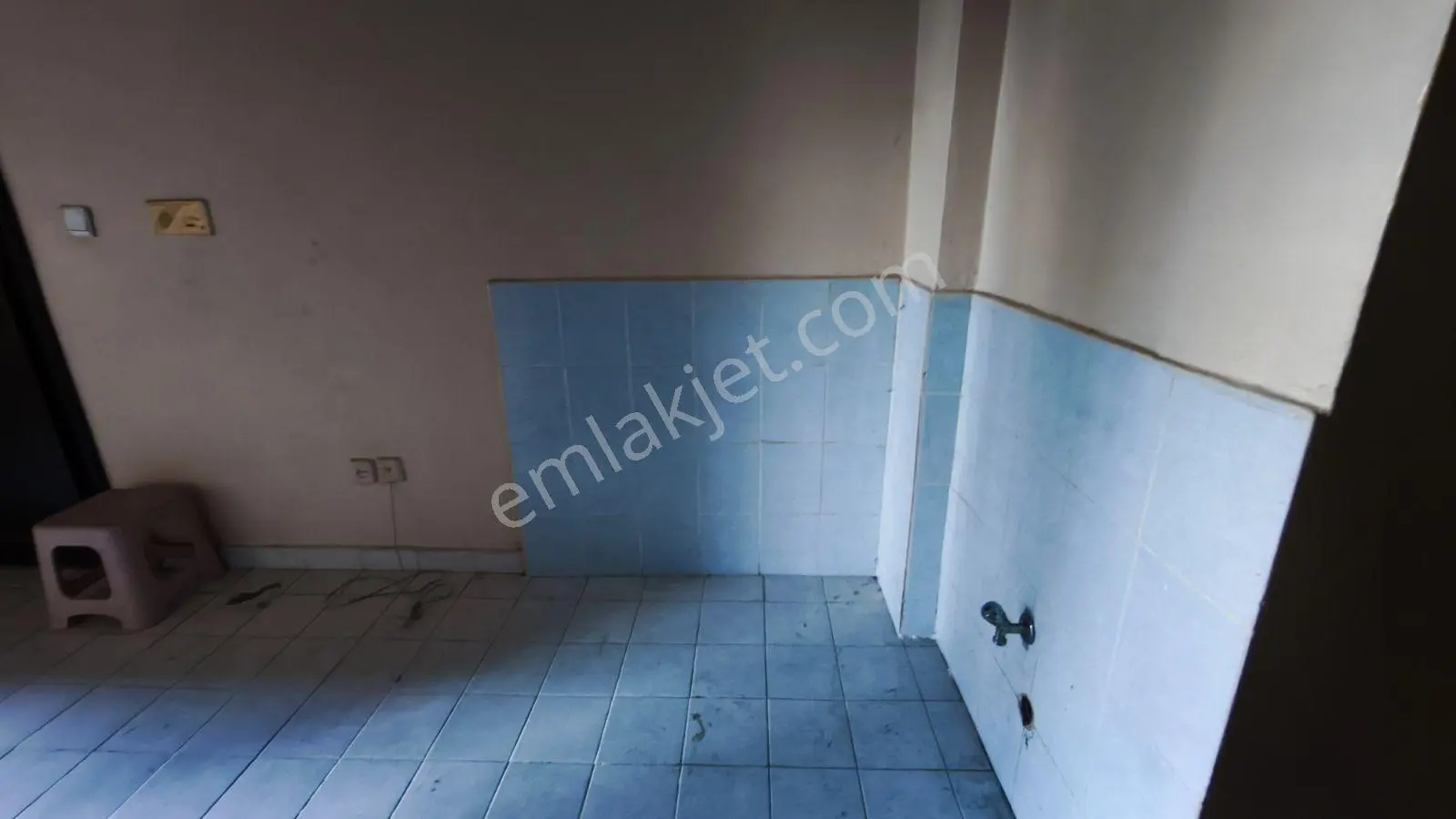 Eles Gayrimenkulden Kirazlıtepe Ayvalık Caddesinde Kiralık 2+1 - Görsel 4