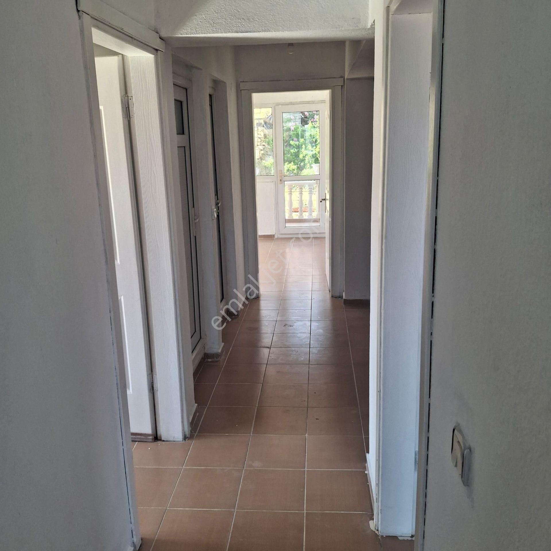 Burak Emlak'tan Bağarasında Kiralık 3+1 Daire 22.500 Tl. - Görsel 4