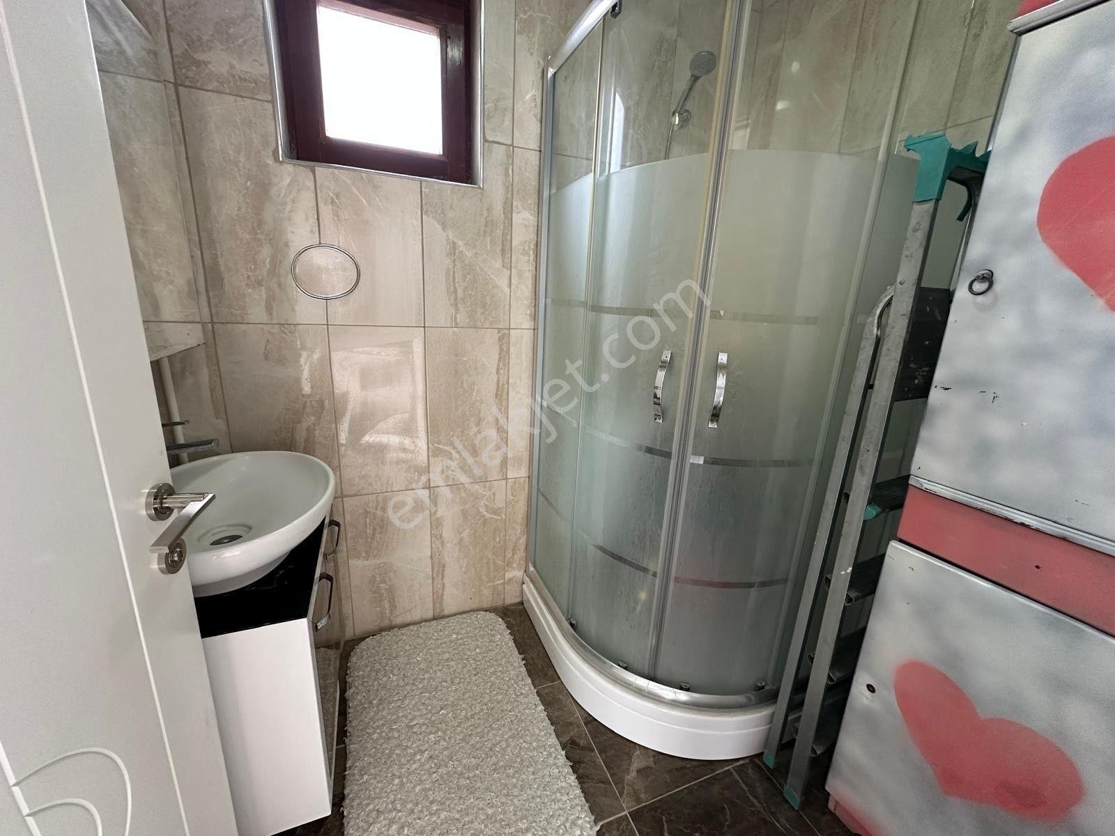 Bahçelievler'de 750 M² Arsa İçinde Ünv. Yakın 7+1 Müstakil Villa - Görsel 14