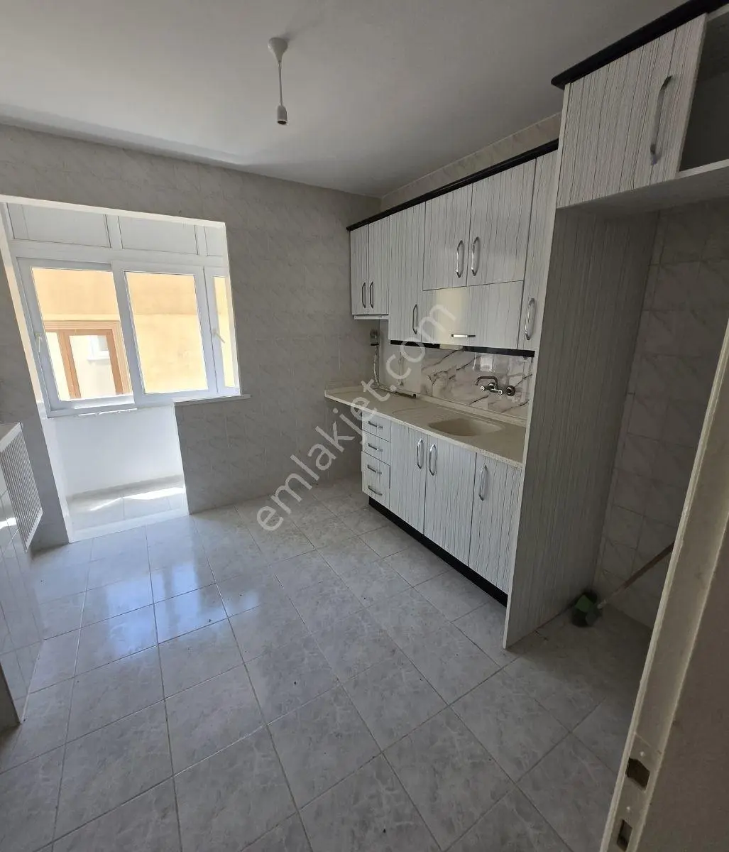 Hastaneye Metroya Yürüme Mesafe Asansörlü2+1 Kiralık 110m2 Daire - Görsel 13