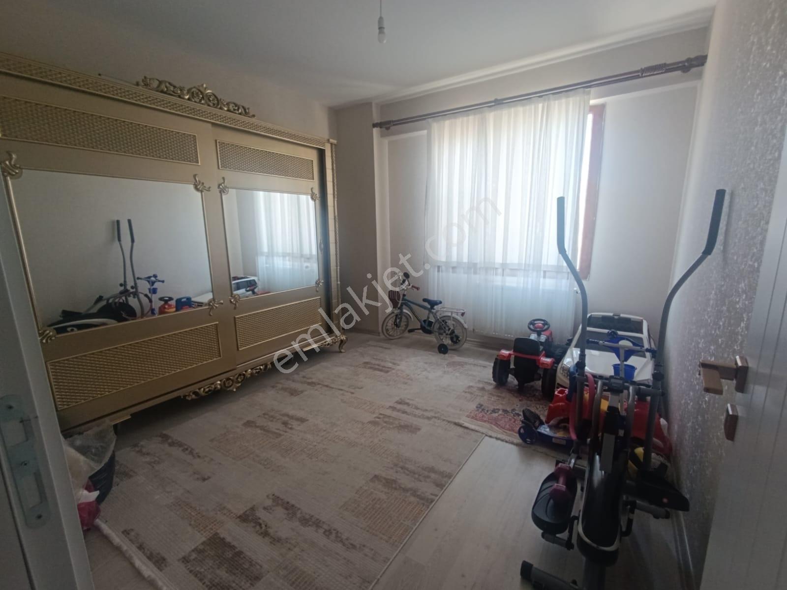 D.bakır Yolu Üzerinde Satılık Geniş Ve Ferah 4+1 Daire | 210m2 - Görsel 14