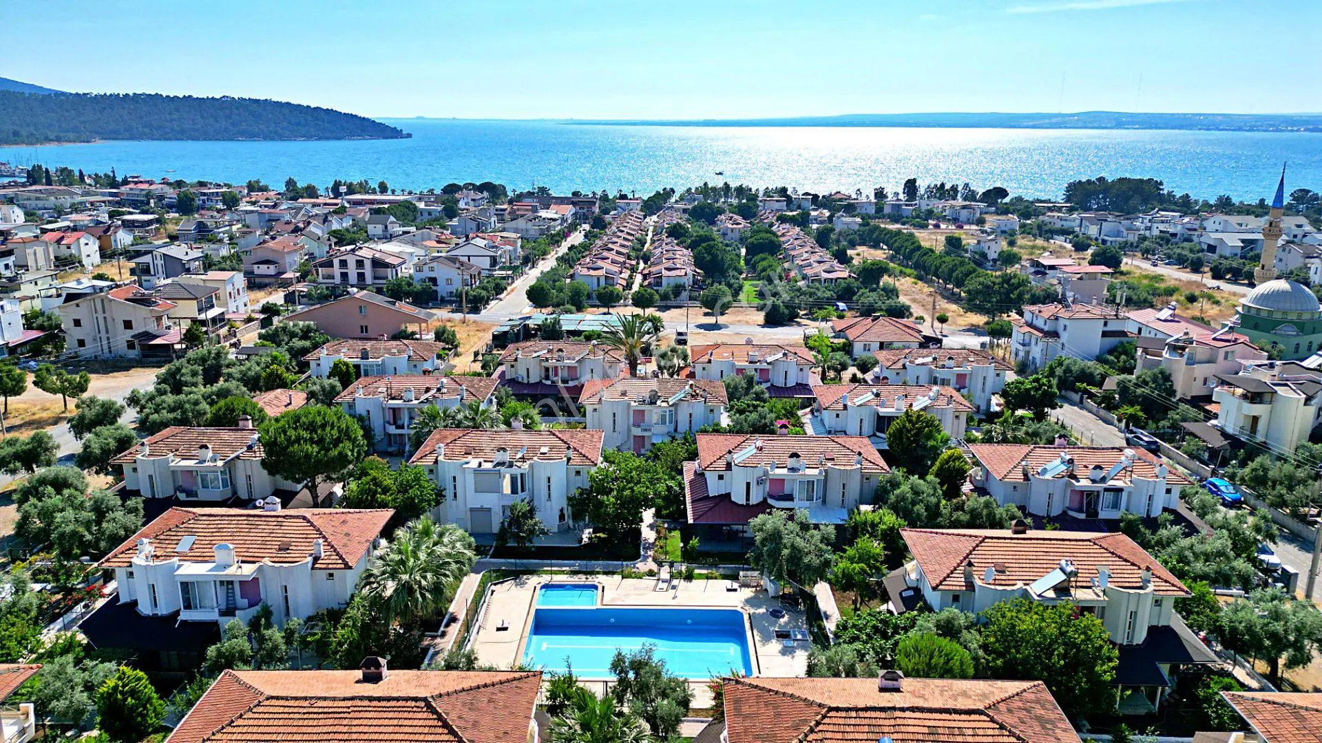 Didim Akbük Koyunda Satılık Müstakil Ev-bahçeli Denize 300 Metre 3+1 Deniz Manzaralı - Görsel 2