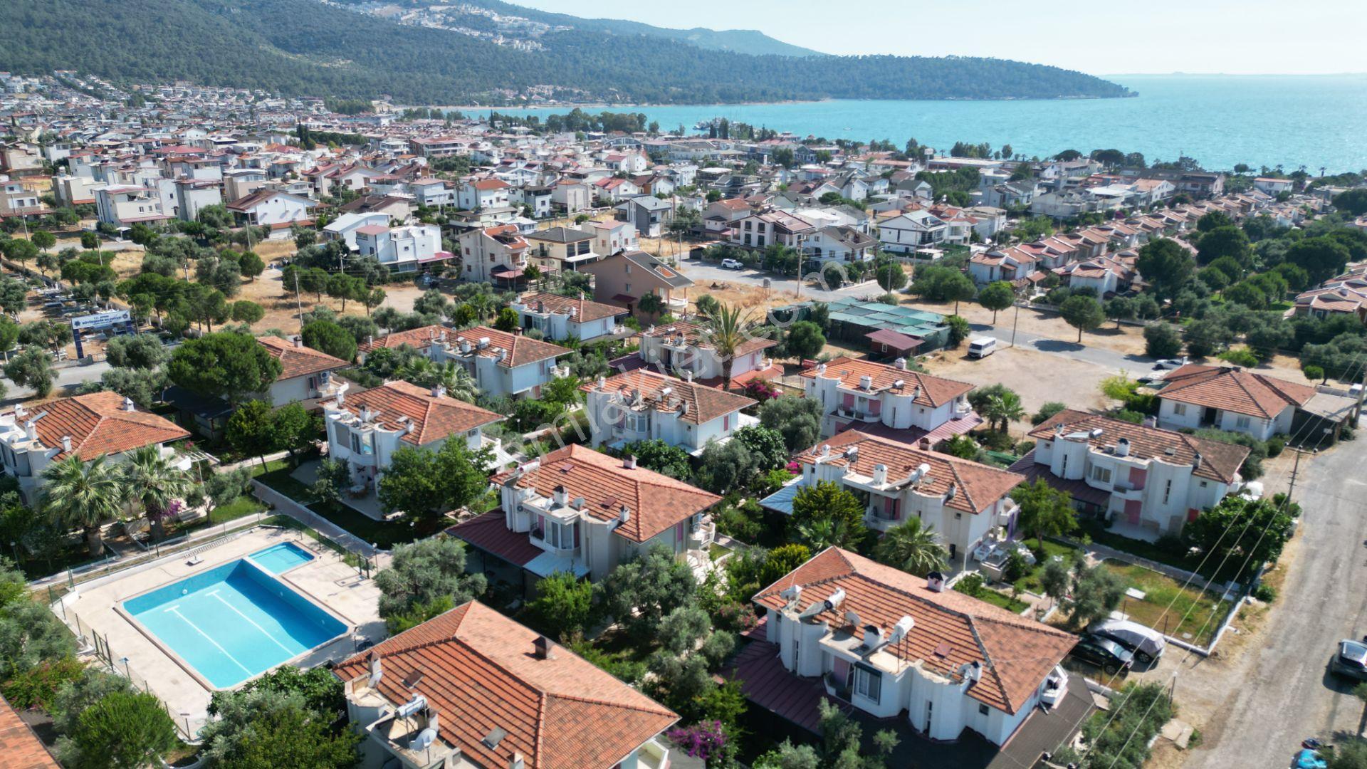 Didim Akbük Koyunda Satılık Müstakil Ev-bahçeli Denize 300 Metre 3+1 Deniz Manzaralı