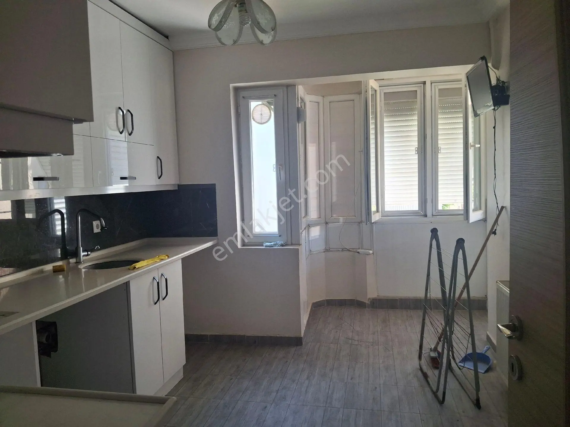 Sağlık Mah 3+1 Kiralıkdaire - Görsel 4