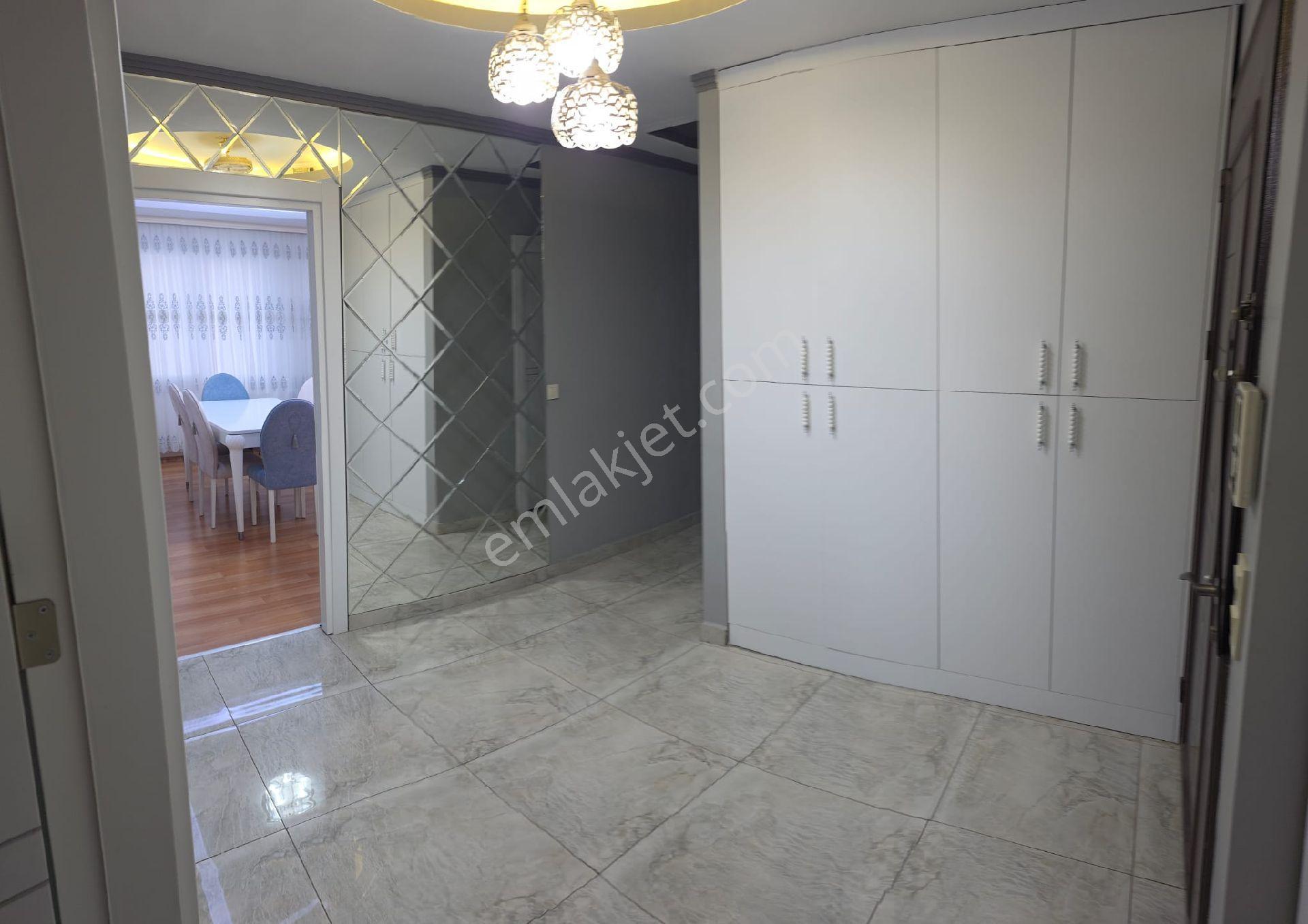 Demirhan Emlak'tan Mükemmel İşçilikli Full Eşyalı Ev - Görsel 31
