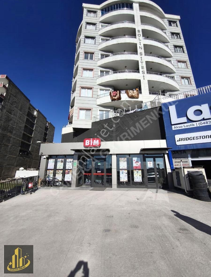 Çamlıca Emlak'tan Satılık Ana Cadde,de Dükkan & Mağaza