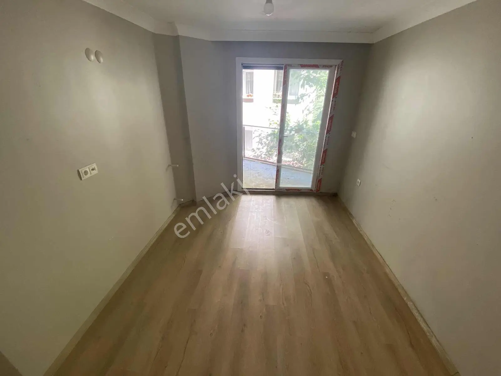 Hastane Ve Eshot Durağı Yanı 1+1 Balkonlu Satılık Daire Fırsatı - Görsel 6