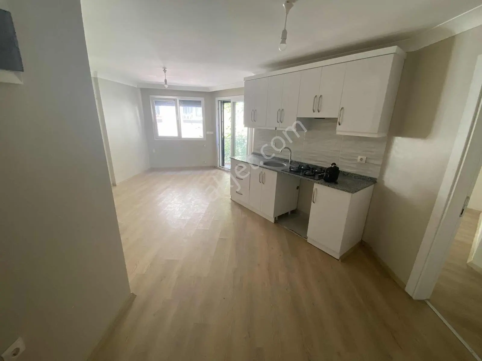 Hastane Ve Eshot Durağı Yanı 1+1 Balkonlu Satılık Daire Fırsatı - Görsel 2