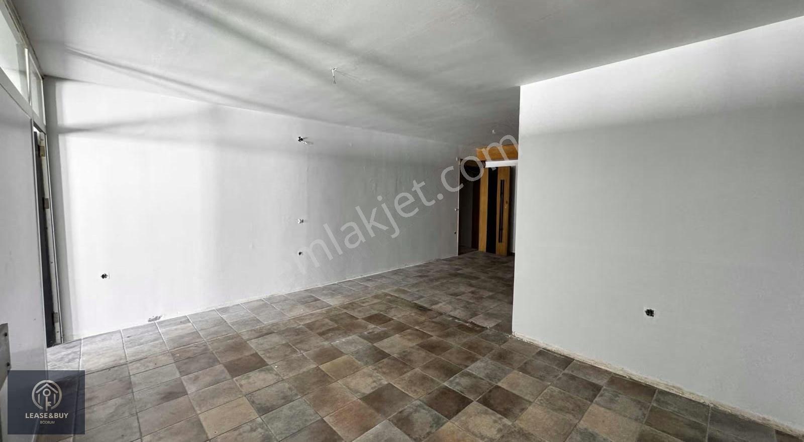 Turgutreis Meydan 1+1 60m2 Ofis - Görsel 2