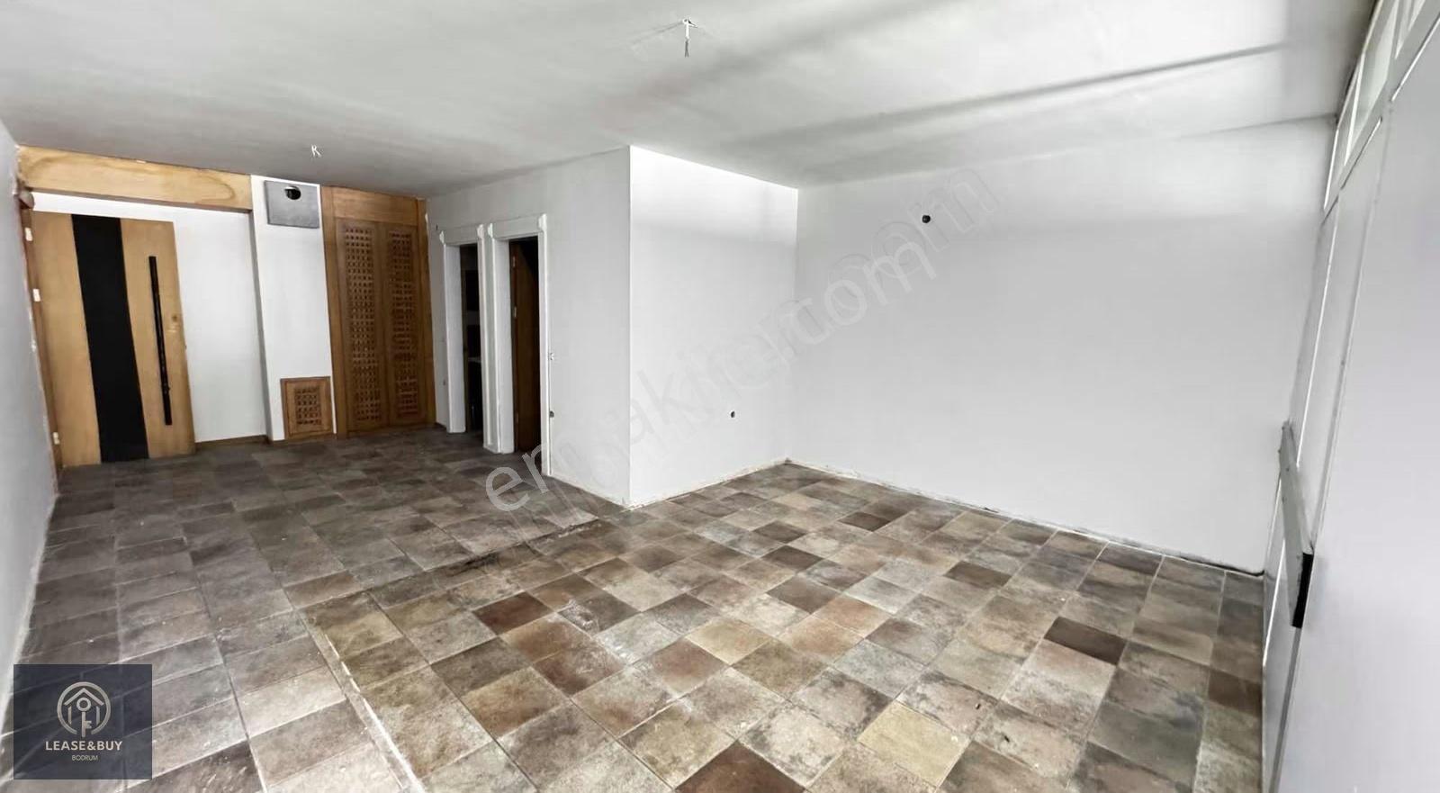 Turgutreis Meydan 1+1 60m2 Ofis - Görsel 5