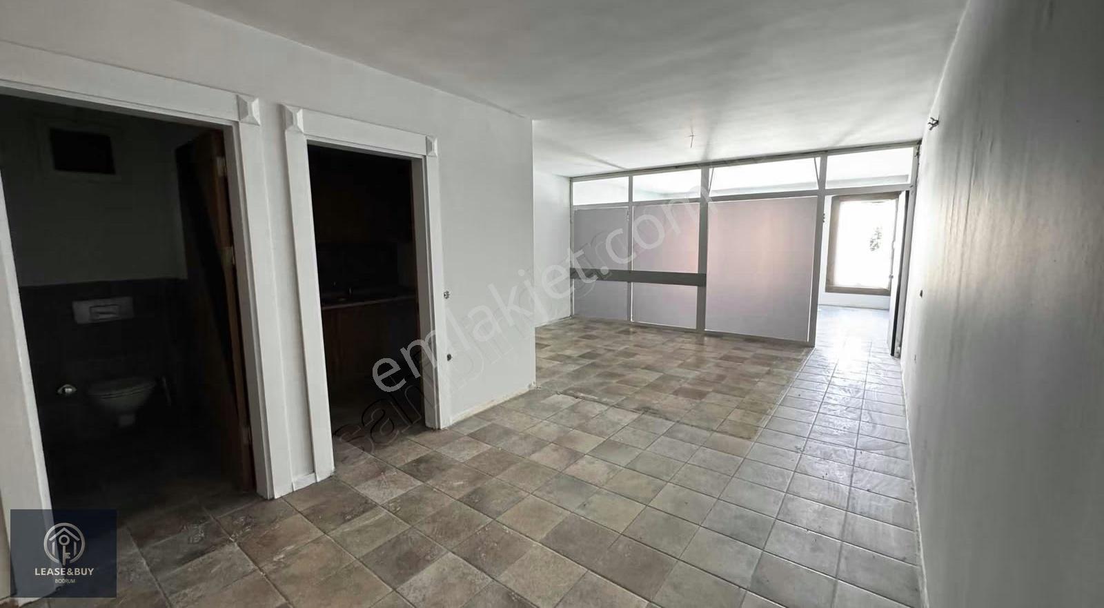 Turgutreis Meydan 1+1 60m2 Ofis - Görsel 3