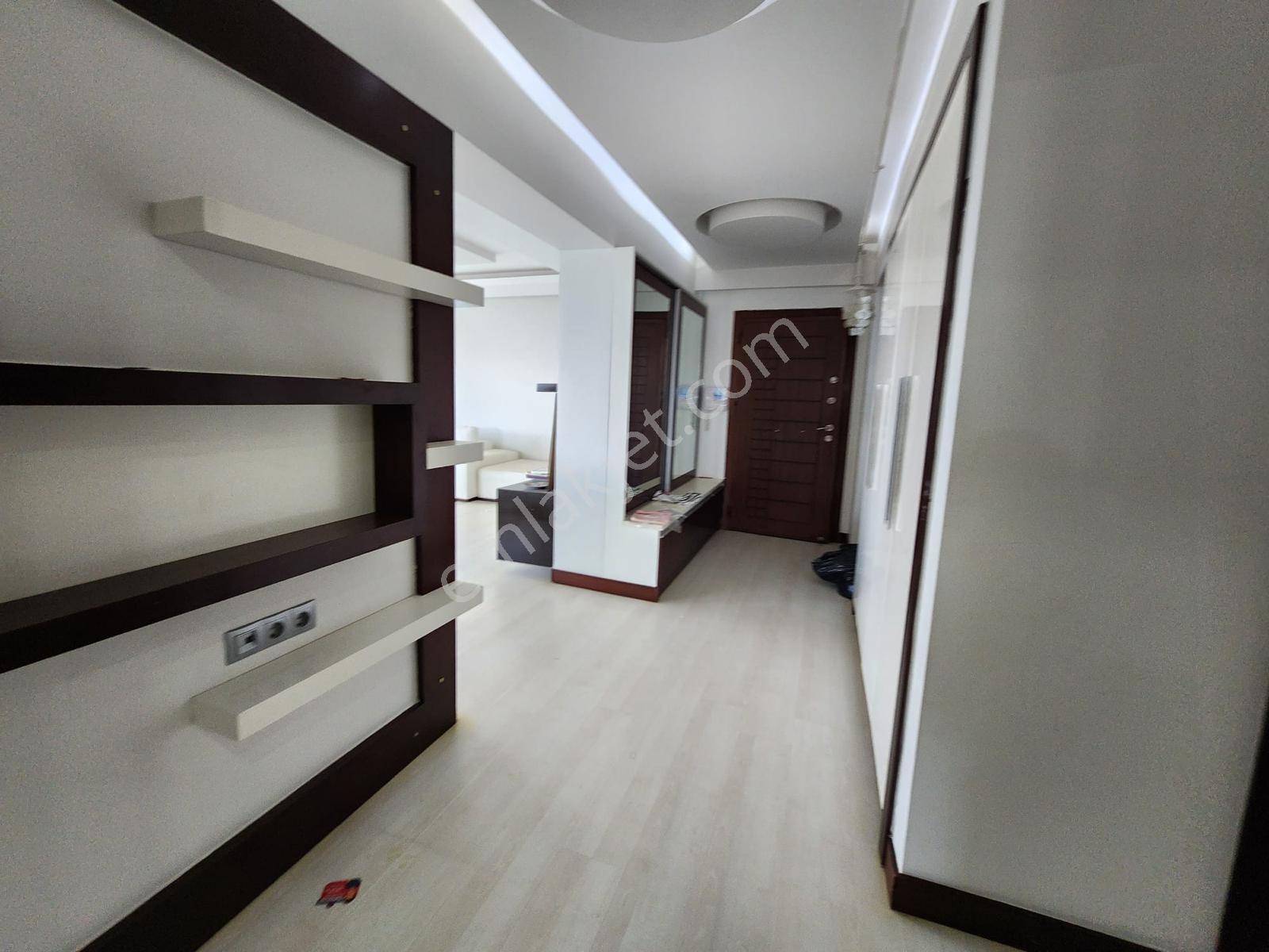 Göveclik Yolu Üzerinde Site İcersimde Kiralık Daire - Görsel 3